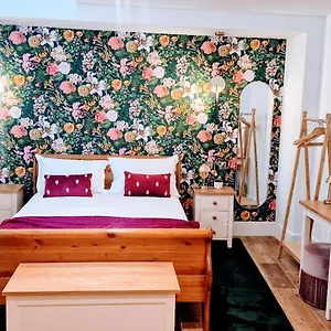 Burton Stone Bed & Breakfast York